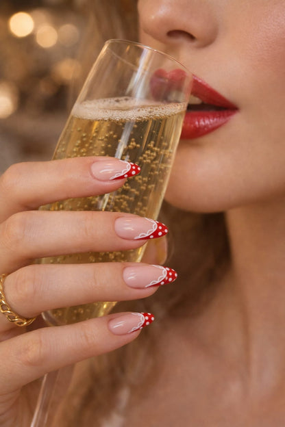 Betty Boop — Faux Ongles Nail Art Pois Rouge Amande
