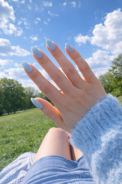Faux Ongles Bleu Pastel Amande- Ciel | Glow Nails -