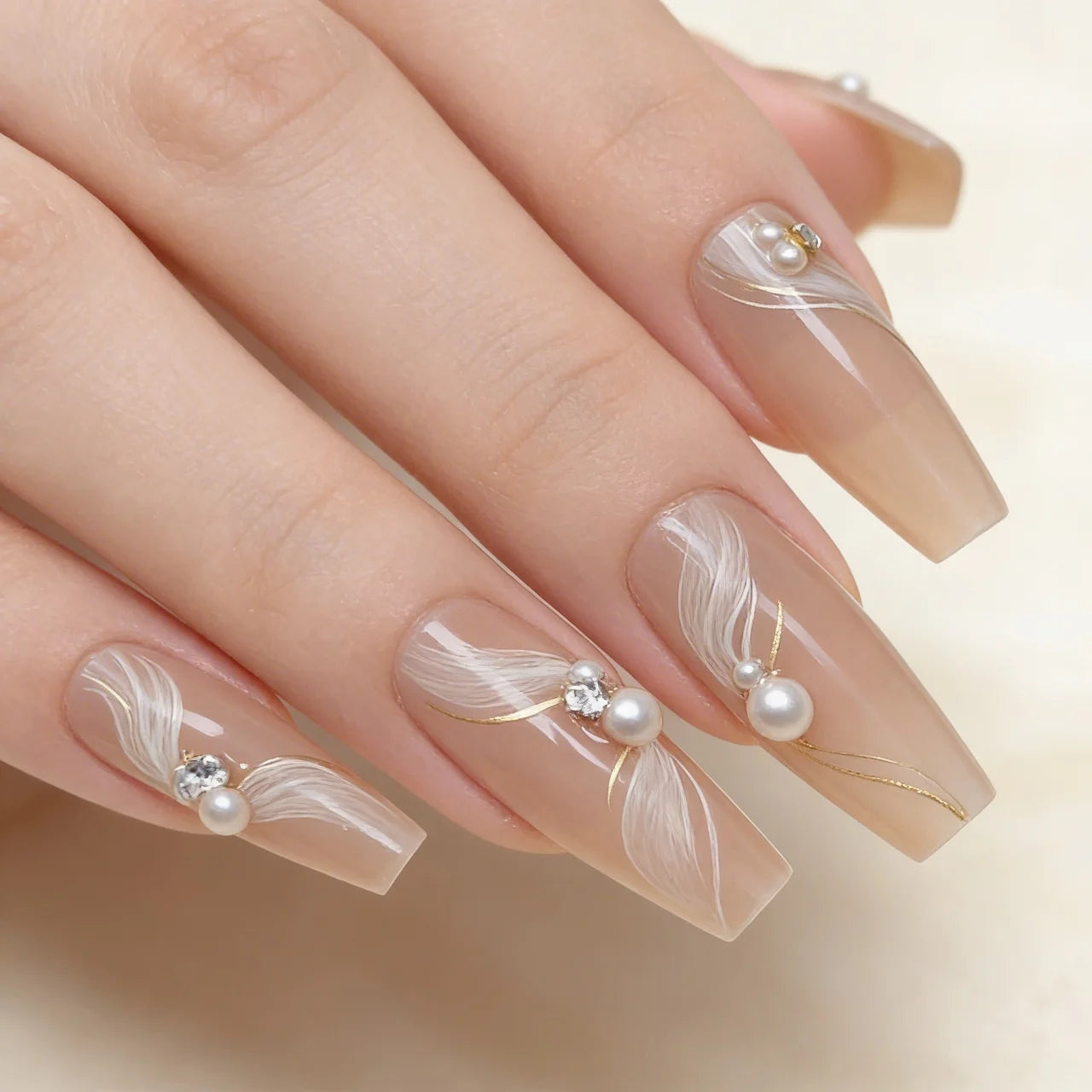 Ivory press on nails ballerine long - vue de profil