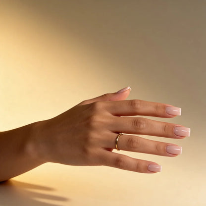 It's A Girl faux ongles ballerine portés sur main - gel souple réutilisable