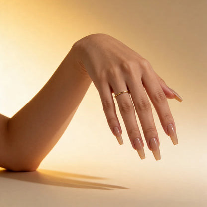 Dulce De Leche - faux ongles beige et nude ballerine long glossy en gel souple | Glow Nails