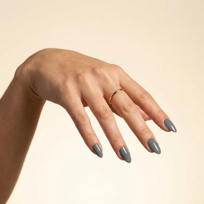 Gree - faux ongles gris amande court glossy en gel souple | Glow Nails