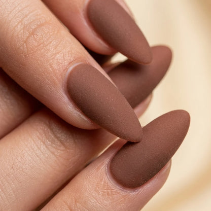 Strange press on nails amande long - vue de profil