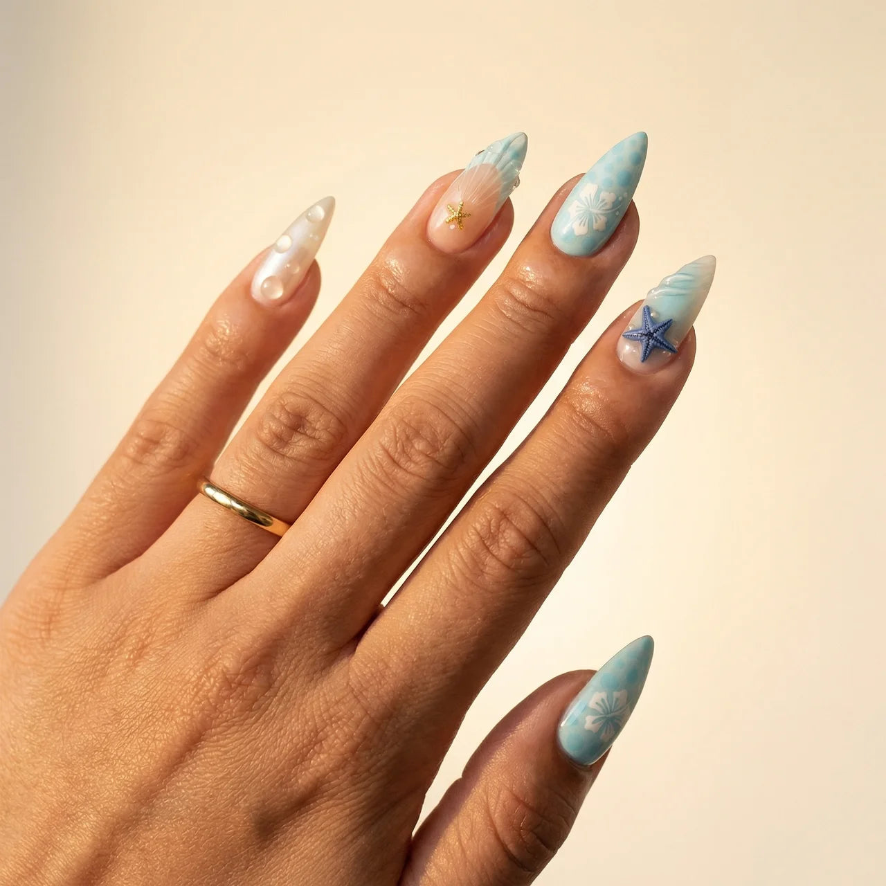 Lagoon - faux ongles amande long glossy en gel souple | Glow Nails