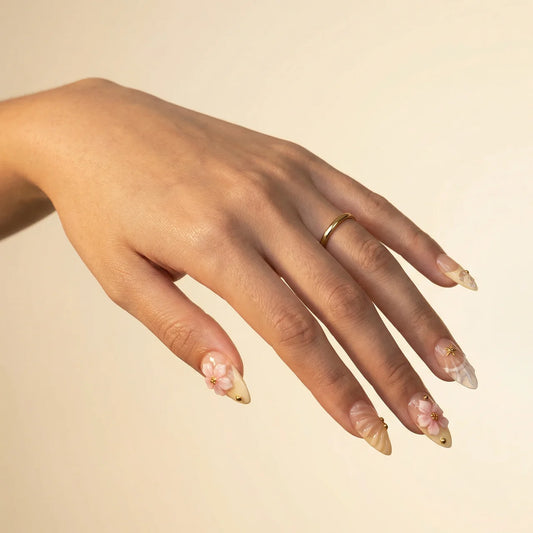 Solaria - faux ongles jaune amande long glossy en gel souple | Glow Nails