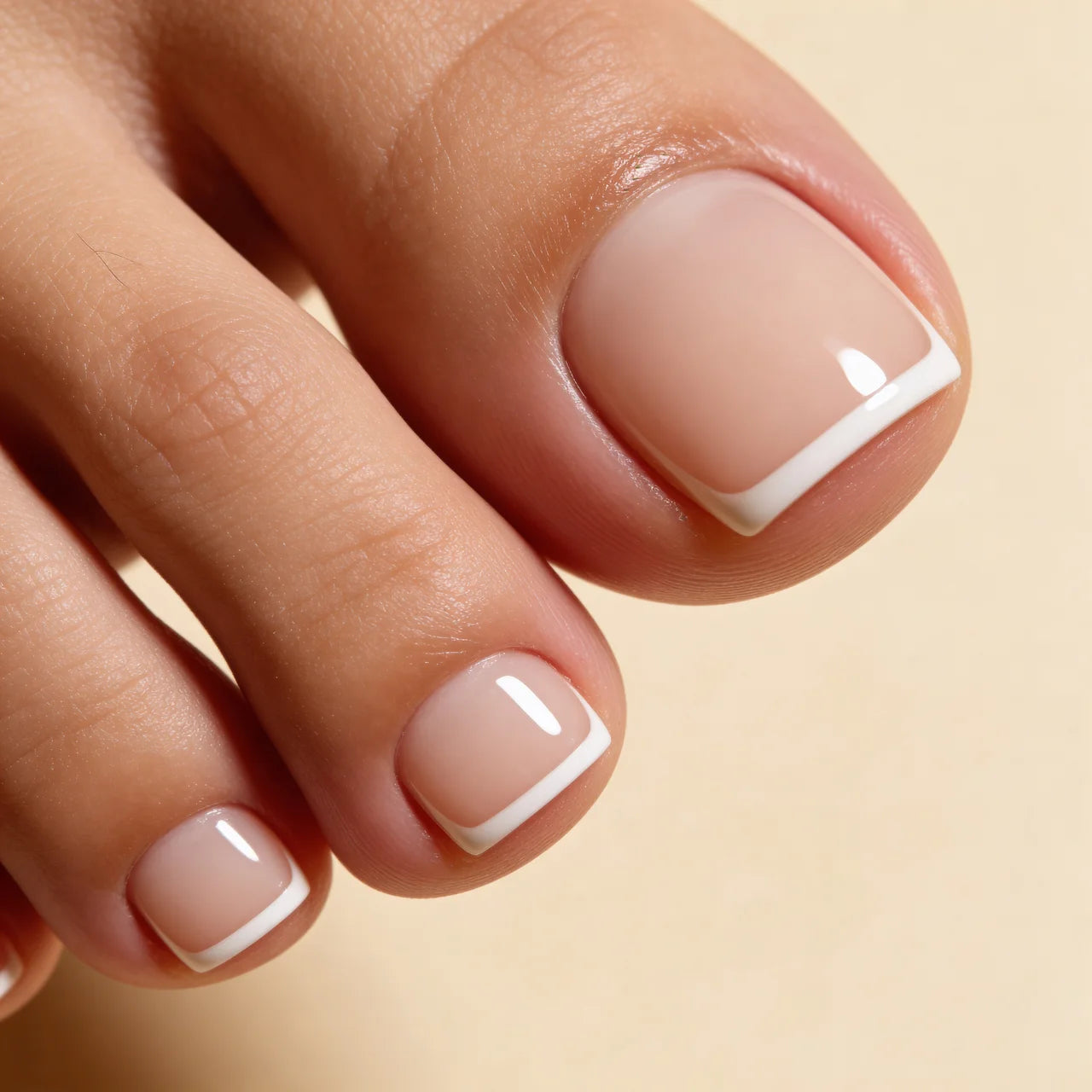 Angel Pieds press on nails pieds - détail design blanc