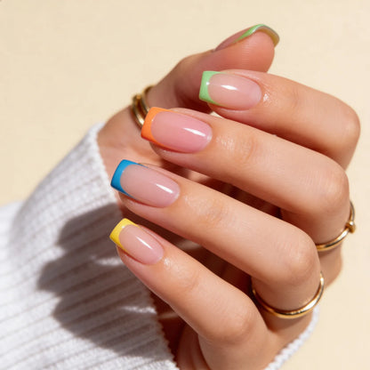 Rainbow press on nails carré extra court - vue de profil
