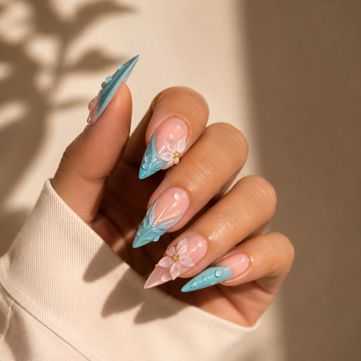 Océan main - Faux ongles Stiletto très long